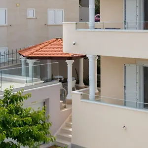 Spacious Modern Miljak - 1min To The Apartament Trogir