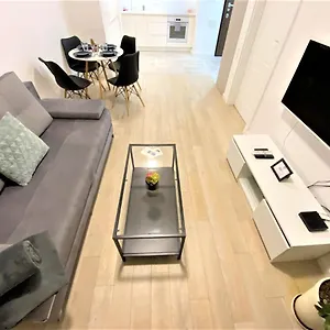 Exclusive 2br! In Center +netflix +gym Apartament Warszawa